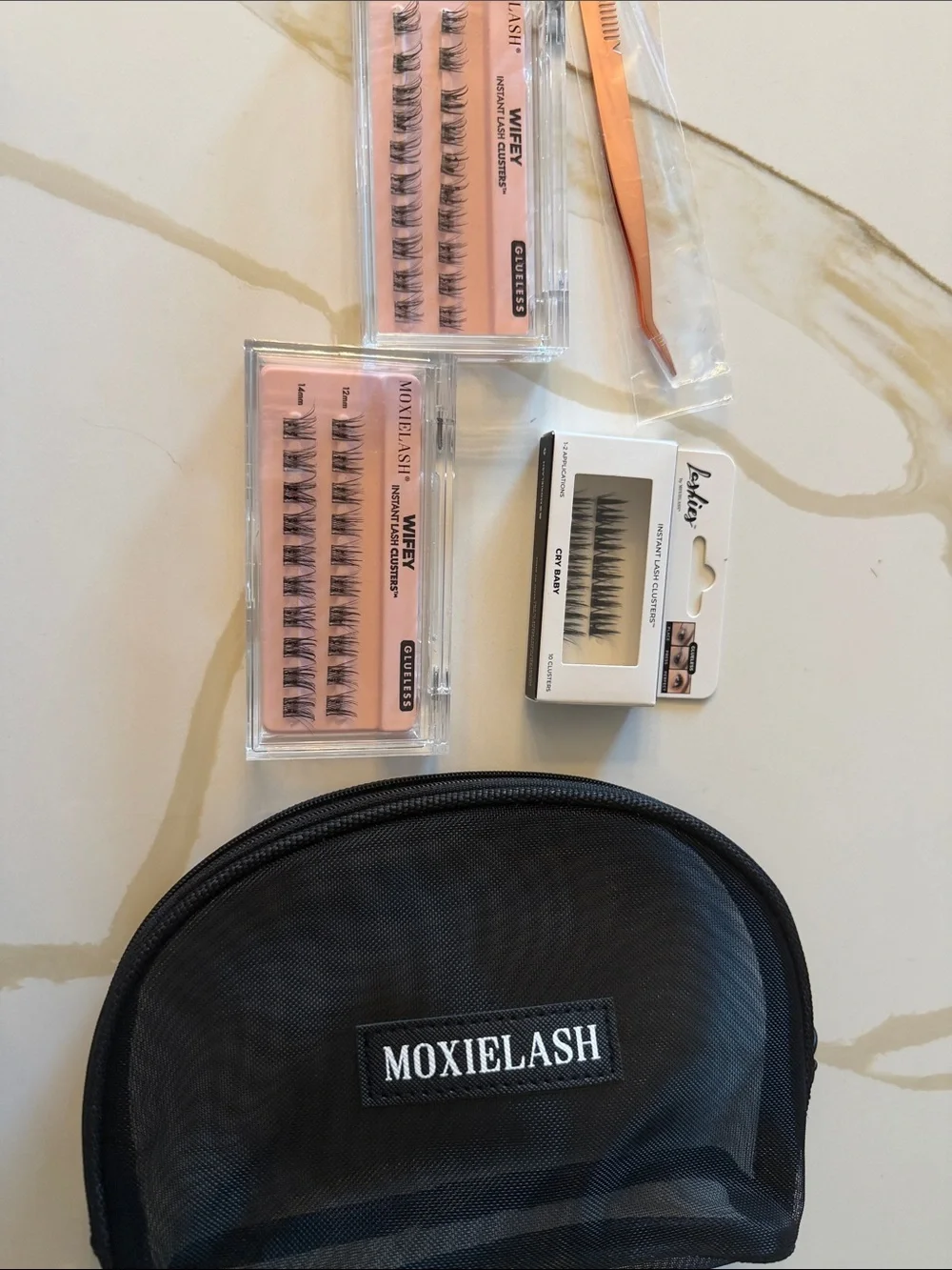 MOXIELASH Individual Lash Kit in Black and Pink